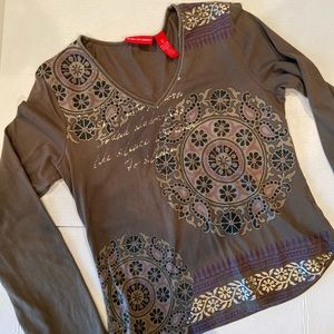 Gloria Vanderbilt Greenish Gray, printed Long sleeve, V-neck Tee M